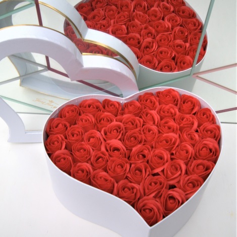 Мыльные розы HEART RED - размер L (43 шт.)