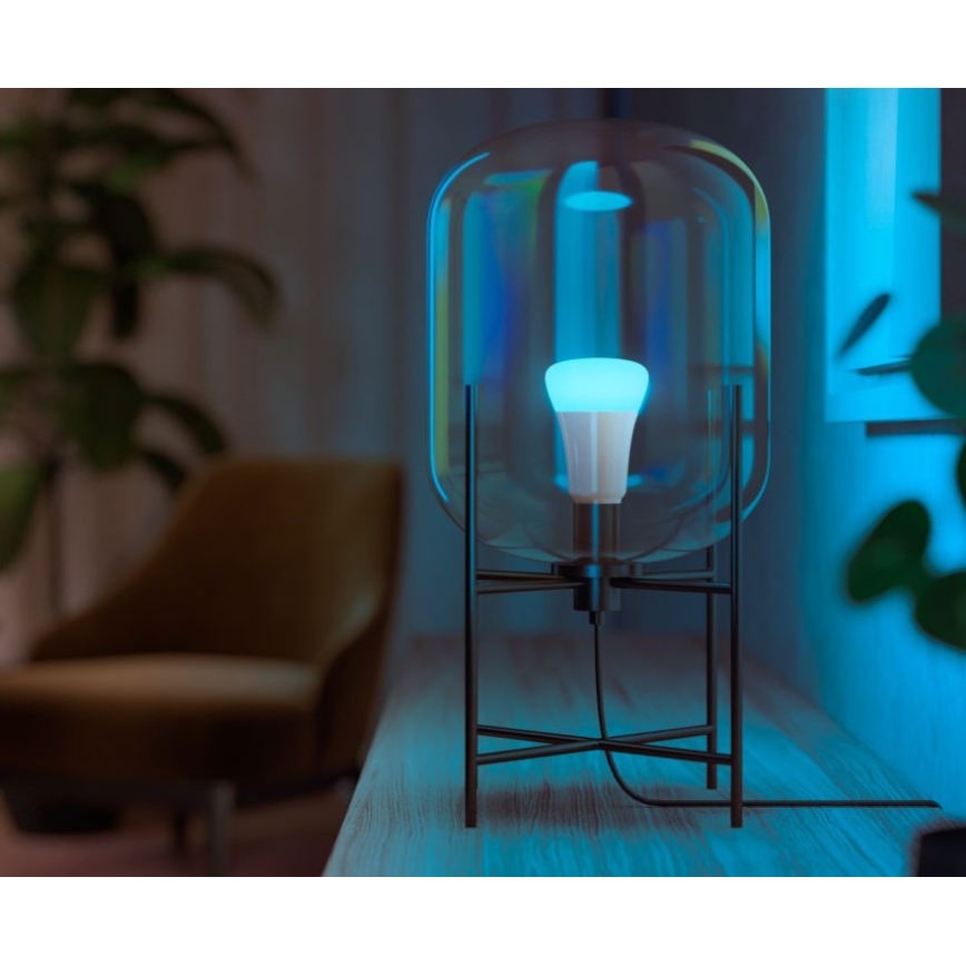 НАБІР - Світлодіодна RGBW стрічка з регулюванням яскравості Philips Hue WHITE AND COLOR AMBIANCE 2 м LED/20W/230V + 4x Лампочка з регулюванням яскравості Philips A60 E27/6,5W/230V 2000-6500K