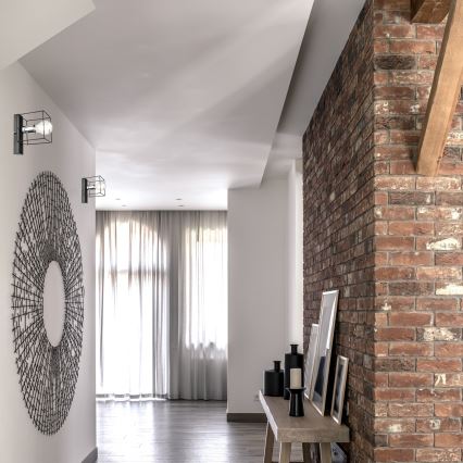 Настенный светильник MIKA 1xE27/60W/230V черный/блестящий хром