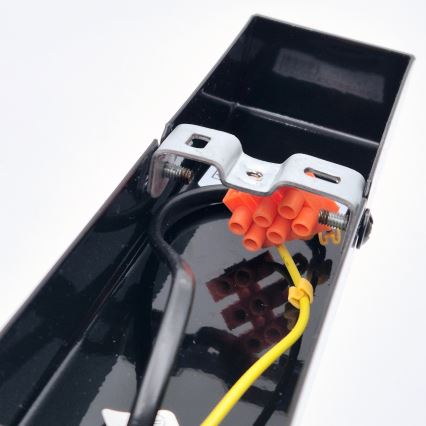 Настінний світильник ASTRID 1xE27/60W/230V глянцевий чорний