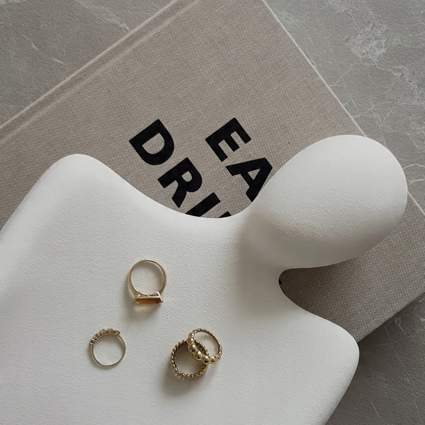 Настольное украшение 20x5,5x14,5 cm белое