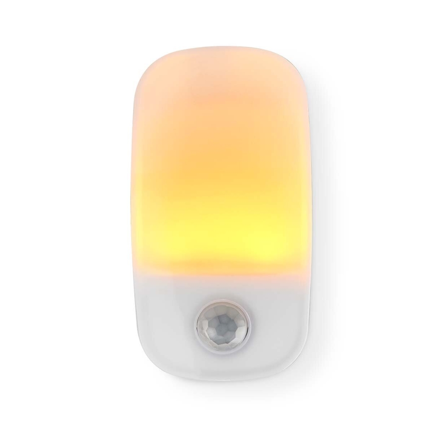 LED Навігаційний світильник з датчиком руху та освітленості в розетку LED/0,55W/230V білий