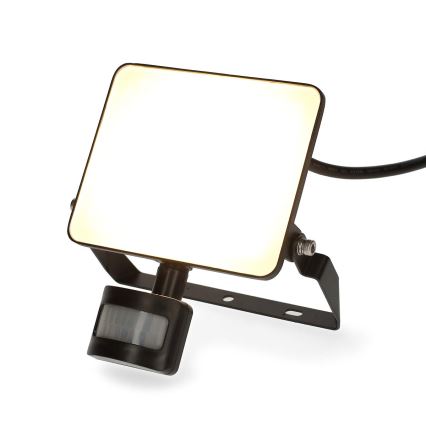 Диммируемый LED-прожектор с датчиком движения для розетки SmartLife LED/20W/230V 3000-6500K IP44 Wi-Fi