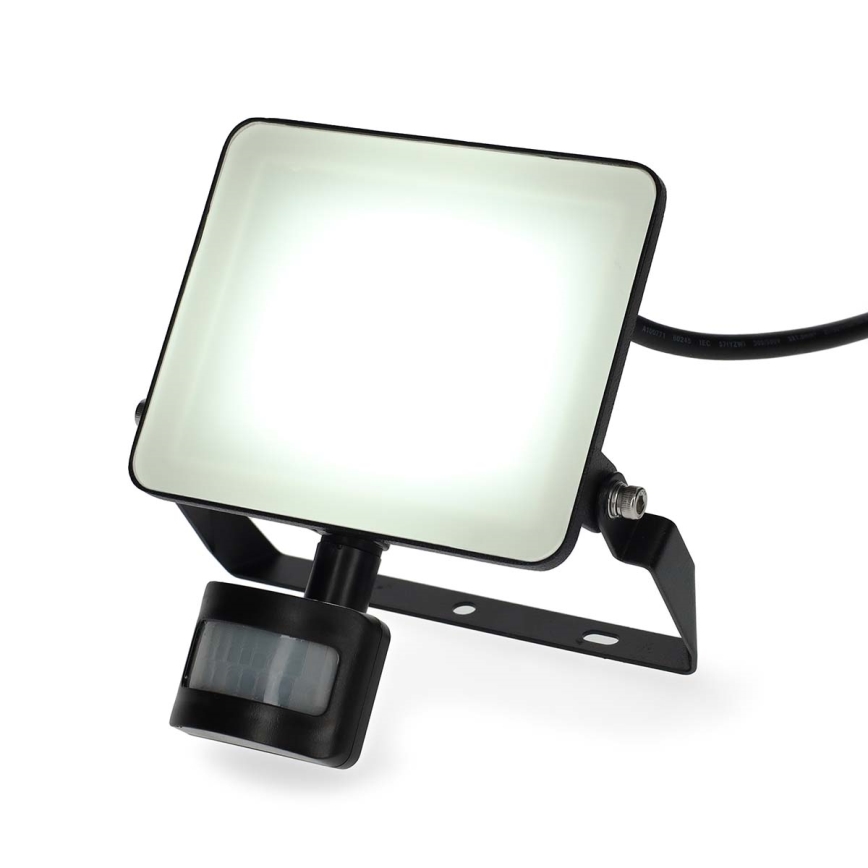 Диммируемый LED-прожектор с датчиком движения для розетки SmartLife LED/20W/230V 3000-6500K IP44 Wi-Fi