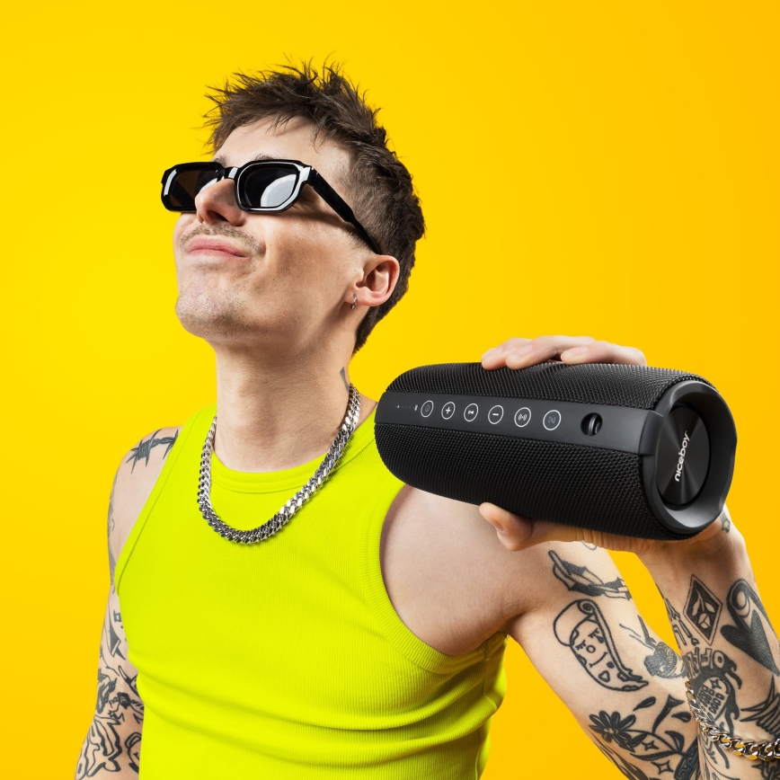 Niceboy Titan 4 - Светодиодная беспроводная колонка с микрофоном и функцией повербанка 50W/4000 mAh IPX7 черный