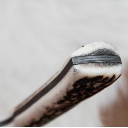 Охотничий нож из дамасской стали 11 см оленьи рога