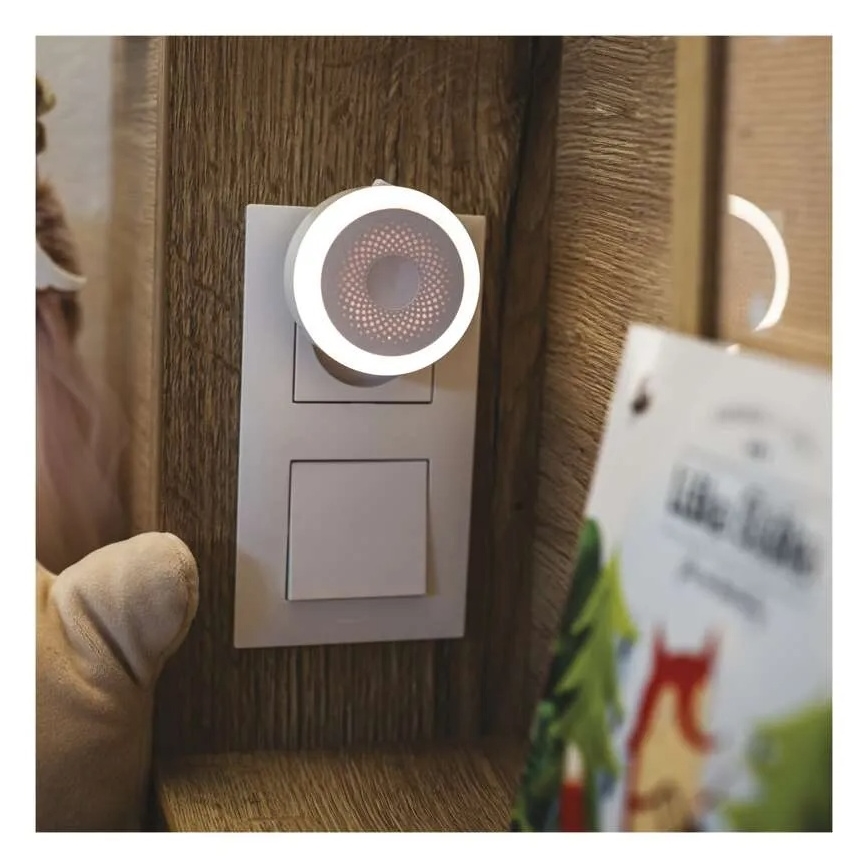 Ориентировочный светильник для розетки LED/0,5W/230V