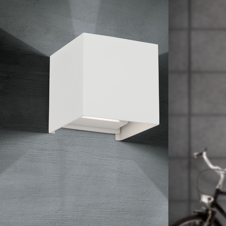 Вуличний світлодіодний настінний світильник CUBE 2xLED/3W/230V IP54 білий