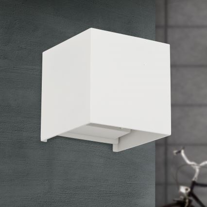 Вуличний світлодіодний настінний світильник CUBE 2xLED/3W/230V IP54 білий