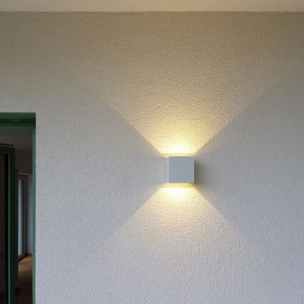 Вуличний світлодіодний настінний світильник CUBE 2xLED/3W/230V IP54 білий