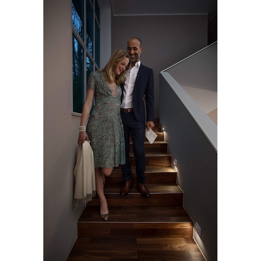 Osram - сходовий світильник LED з датчиком NIGHTLUX LED/0,25W/3xAAA IP54 сріблястий