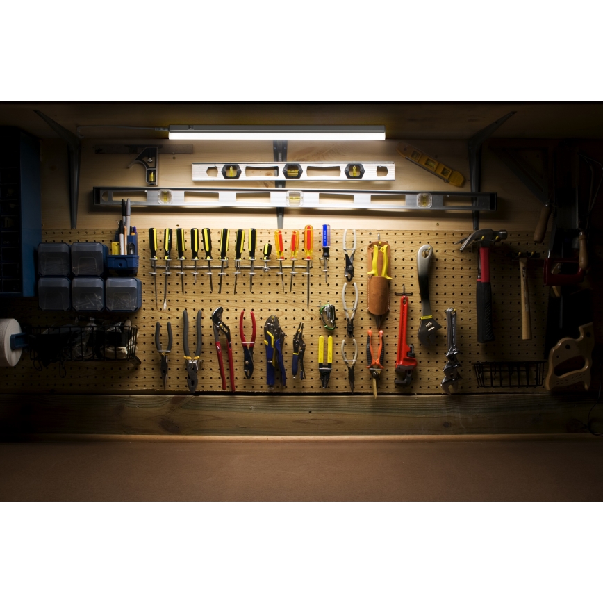 Osram - LED-светильник для подсветки под шкаф с датчиком движения BATTEN LED/14 Вт/230 В 120 см белый