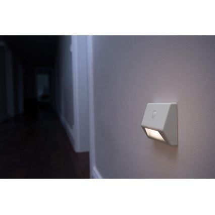 Osram - LED-лестничный светильник с датчиком NIGHTLUX LED/0,25W/3xAAA IP54 серебристый