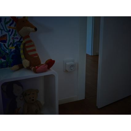 Osram - Світлодіодна розетка з регулюванням яскравості та підсвіткою SCHUKO SMART+ NIGHTLIGHT 3680W/230V Wi-Fi