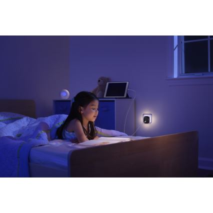 Osram - LED Нічник у розетку з датчиком і USB LUNETTA LED/12,5W/230V чорний