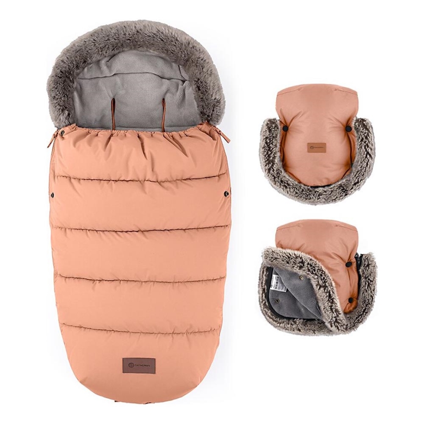 PETITE&MARS - НАБОР Детское зимнее одеяло-конверт 4в1 COMFY + рукавицы для коляски FURRY Pastel Peach