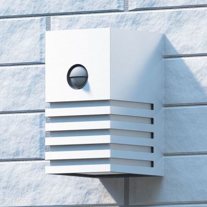 Philips - Уличный настенный светильник с датчиком 1xE27/20W/230V IP44