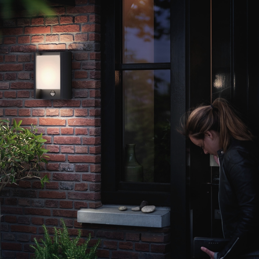 Philips - Уличный светодиодный настенный светильник с датчиком LED/6W 4000K IP44