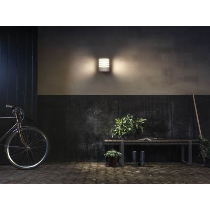 Philips - Зовнішнє світлодіодне освітлення з датчиком 1xLED/3W IP44