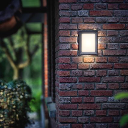 Philips - Уличный настенный светильник 1xLED/6W/230V IP44