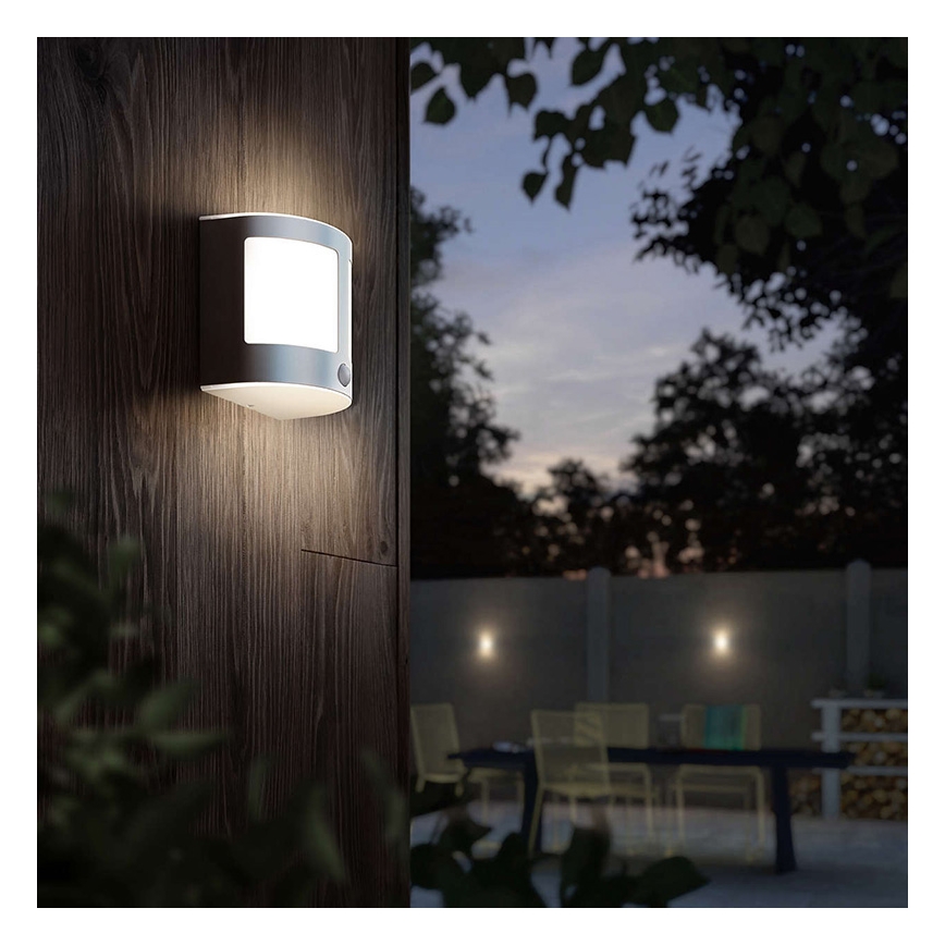 Philips - Уличный светодиодный настенный светильник с датчиком 1xLED/3,5W IP44
