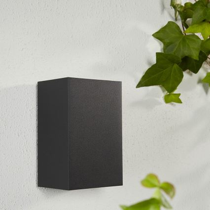 Philips - Уличный светодиодный настенный RGBW-светильник с регулированием яркости Hue RESONATE 2xLED/8W/230V 2000-6500K IP44
