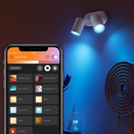 Philips - Светодиодный точечный RGBW-светильник с регулированием яркости Hue FUGATO 2xGU10/5,7W/230V