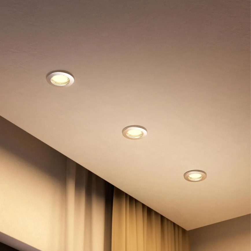 Philips - встраиваемый потолочный светильник LED RGBW PERIDOT, диммируемый, 1xGU10/6W/230V, серебристый + пульт дистанционного управления