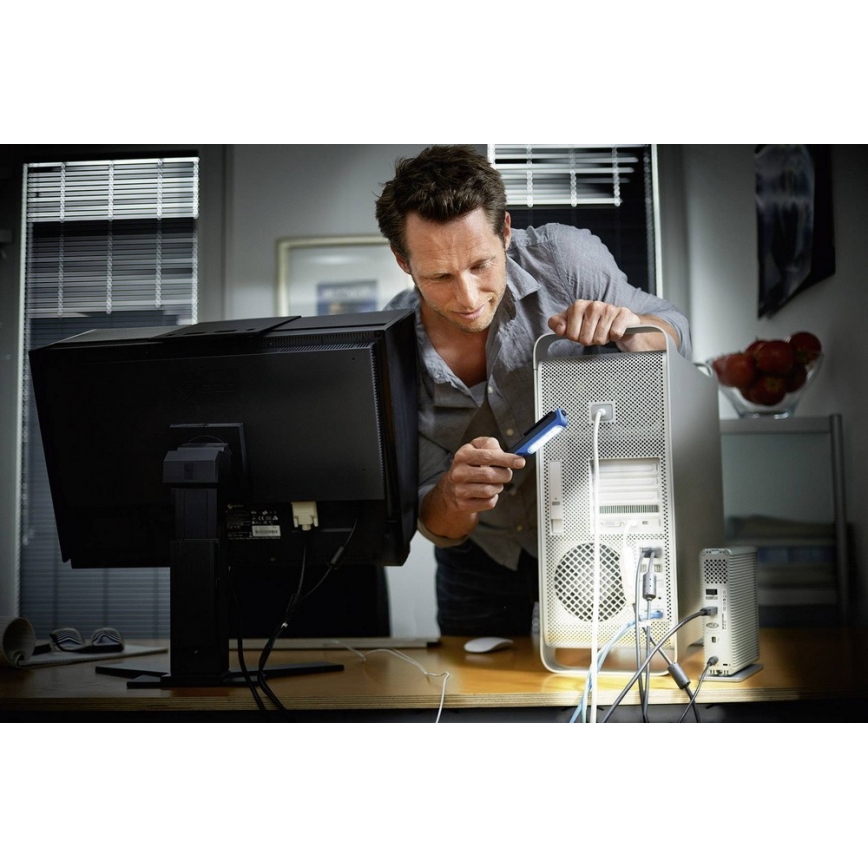 Philips LPL18B1 - Светодиодная монтажная лампа 5xLED/1,3W/3xAAA IP54