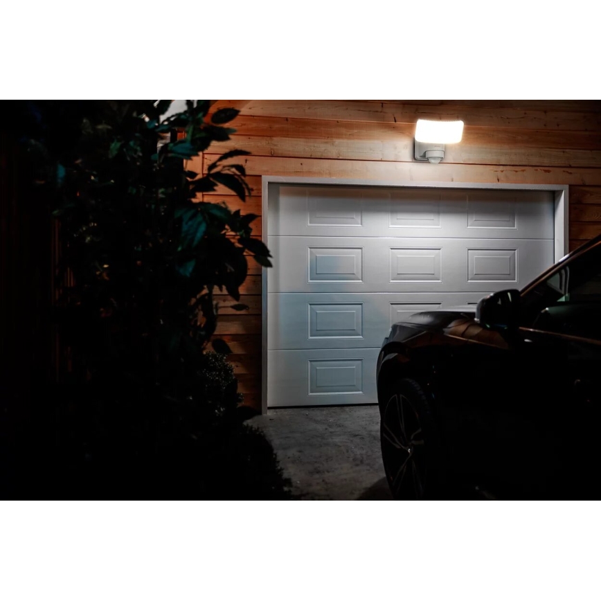 Philips - Светодиодный настенный светильник на солнечной батарее с датчиком TYLUS LED/6W/3,7V 5000K IP44