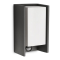 Philips - Вуличний настінний світильник з датчиком BRIDGE 1xE27/15W/230V IP44