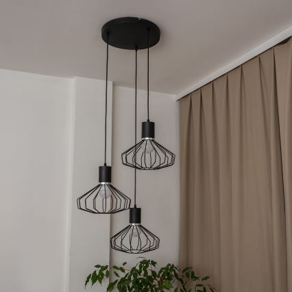 Подвесная люстра на тросе SOLANO 3xE27/15W/230V черный/глянцевый хром