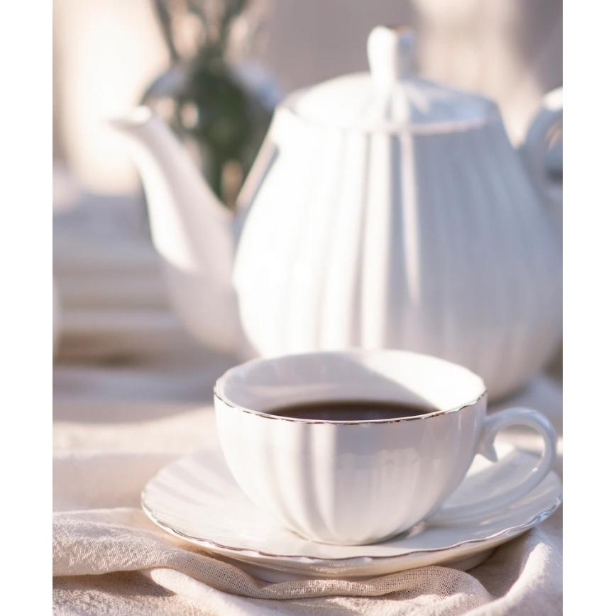 Порцеляновий 15-предметний кавовий сервіз, білий