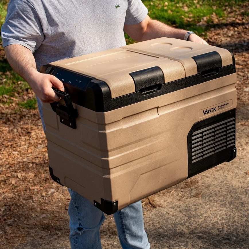 Портативный автомобильный холодильник с ЖК-дисплеем 39 л 230V/12V/24V коричневый