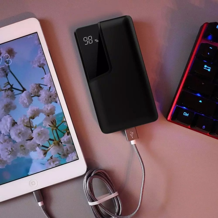Power Bank з дисплеєм 10000mAh/3,7V чорна