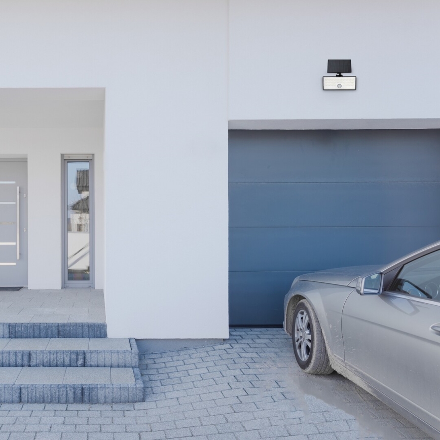 Rabalux - Світлодіодний сонячний прожектор із сенсором LED/8W/3,7V 1800mAh IP65 + дистанційне керування