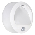 Rabalux - Вуличний світлодіодний настінний світильник з датчиком LED/1,5W/3xAA білий IP44