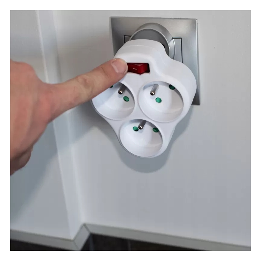 Разветвитель с выключателем, 3 розетки