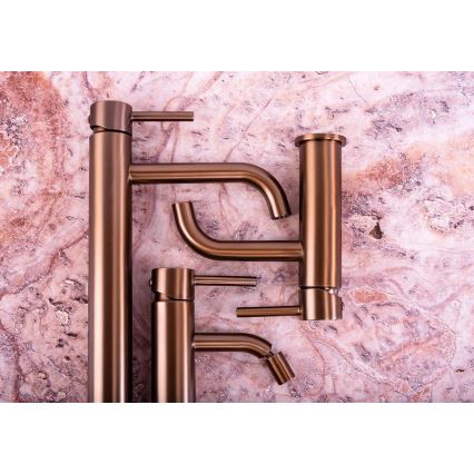 REA-B1112 - Смеситель для умывальника LUNGO 16,5 см, шлифованная медь