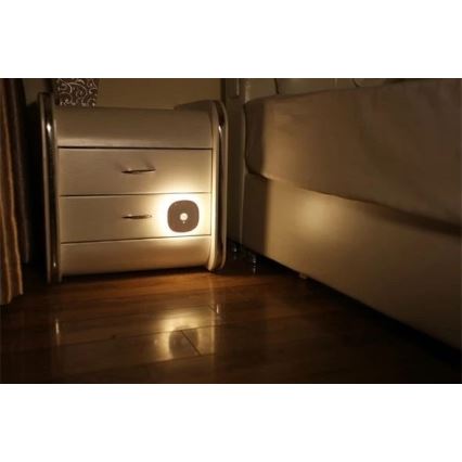 Навігаційний LED світильник з датчиком LED/0,45W/3xAAA 3000K білий