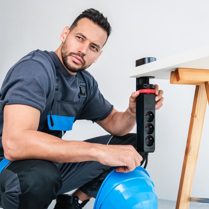 Сетевой удлинитель с креплением на стол, 3 розетки, Тип E + 2xUSB-A + 1xUSB-C, 1,5 m, чёрный