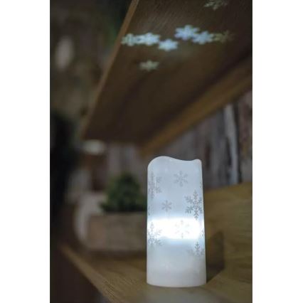 Різдвяна LED свічка LED/3xAAA сніжинки холодний білий