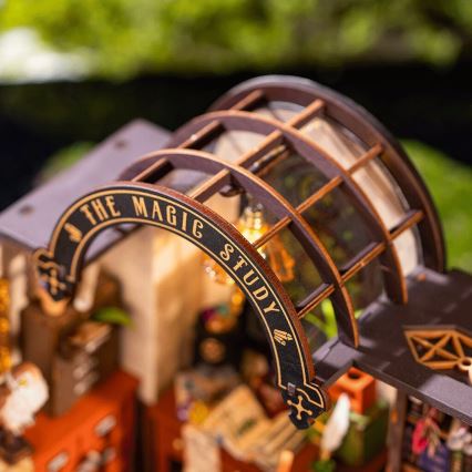 RoboTime - Мініатюра будинку Кабінет чарівника 2xAAA