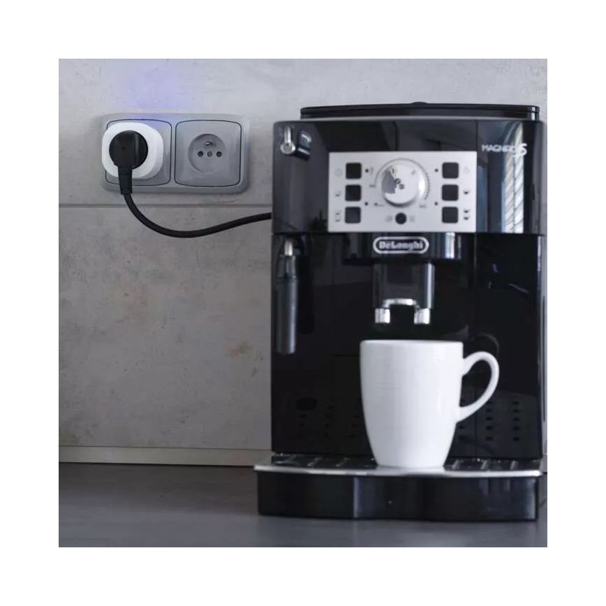 Розумна розетка GoSmart 3680W/230V/16A Wi-Fi Tuya