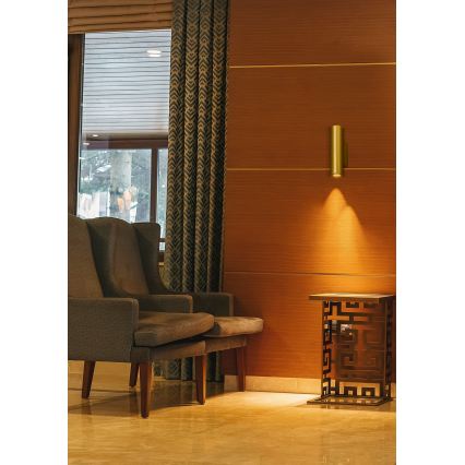 Searchlight - Настенный светильник BEACON 2xGU10/10W/230V золотой