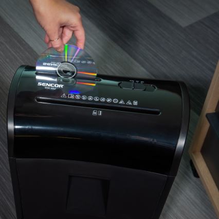 Sencor - Шредер для компакт-дисків та паперу A4 об'єм 14 л 230V чорний