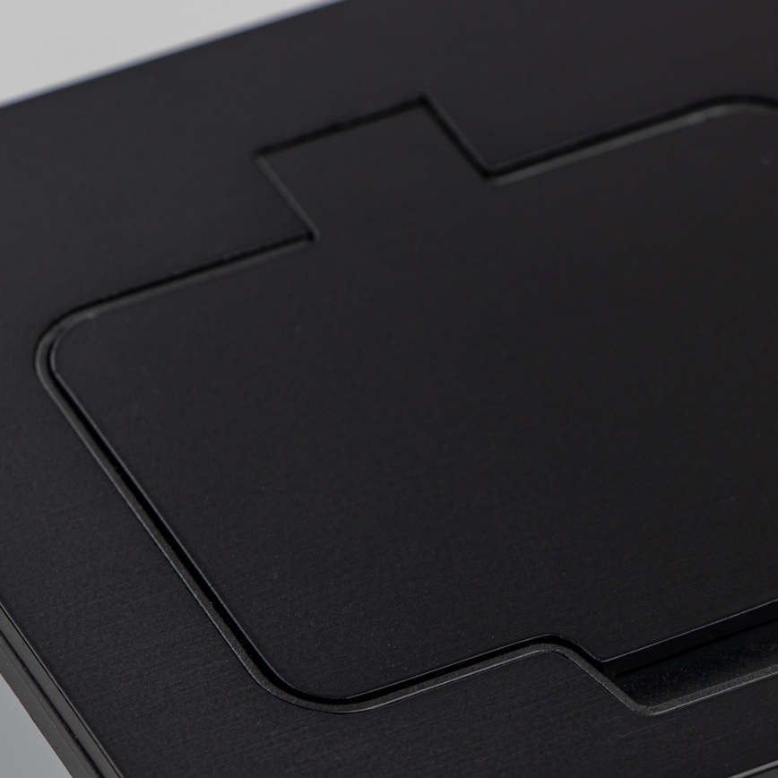 Вулична вбудована підлогова розетка IP55 чорна прямокутна