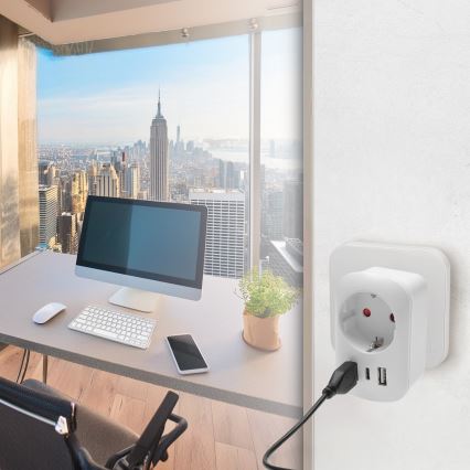 Подорожній адаптер для США 230V 2x USB-A + 1x USB-C