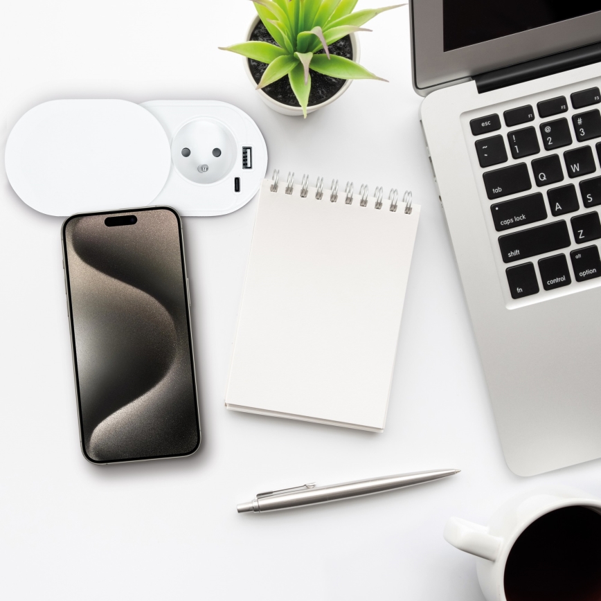 Вбудована розетка 20 Вт, 1 розетка + USB A+C, біла