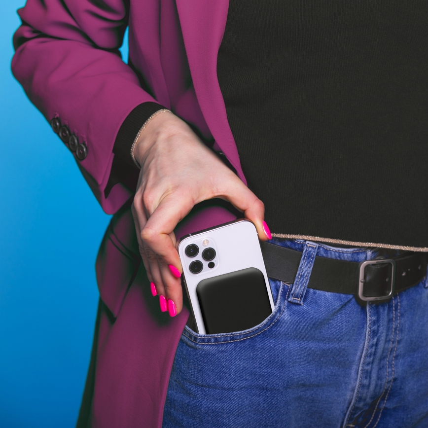 Повербанк 5000 mAh Magsafe черный